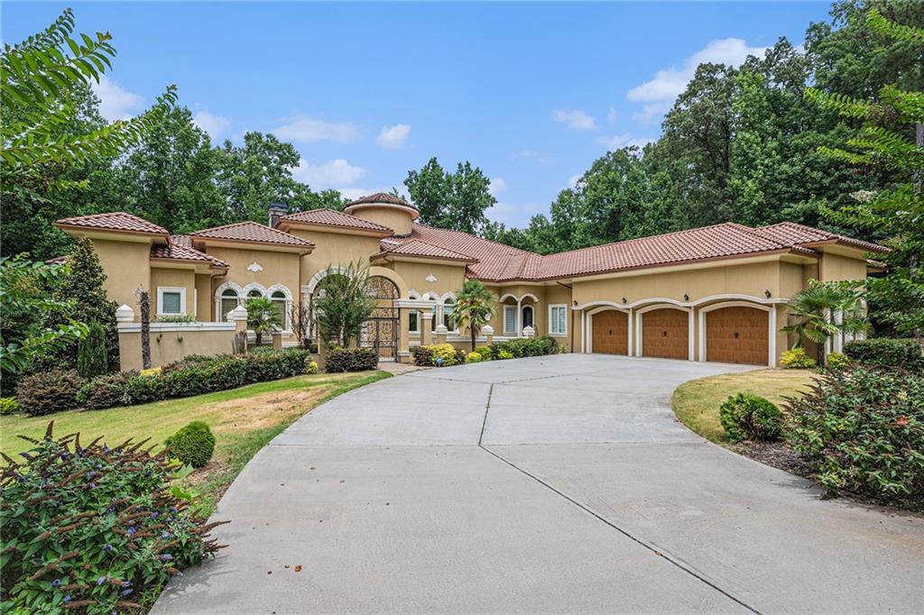 1608 Golden Creek Court SW