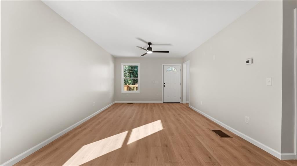 30 East Drive NE