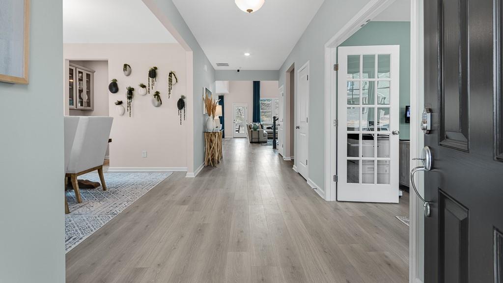 8905 Avonbrook