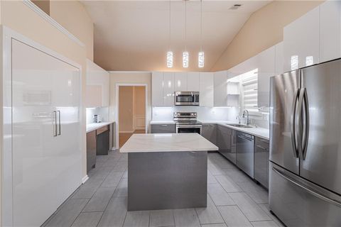 Photo of 1296 Mandalay Court SW, Lilburn, GA 30047 (MLS # 7674367) Photo of 1296 Mandalay Court SW, Lilburn, GA 30047 (MLS # 7674367)