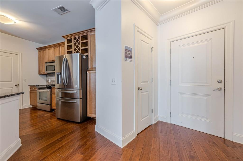 901 Abernathy Road NE 3020