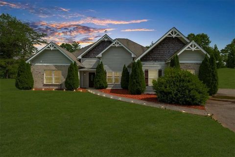 Homes For Sale - 79 Hampton Hills Lane<br/> Cleveland, GA 30528