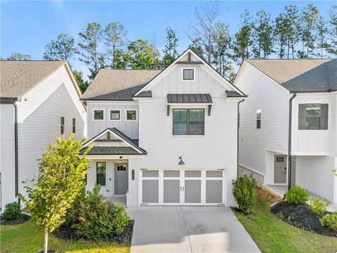 Homes For Sale - 3576 Cavell Court<br/> Auburn, GA 30011