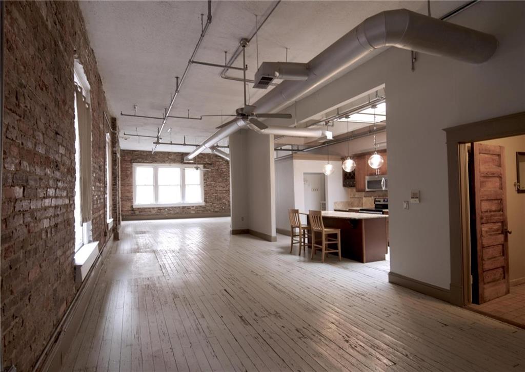 215 Mitchell Street SW 18