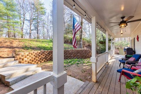 A home in Dahlonega