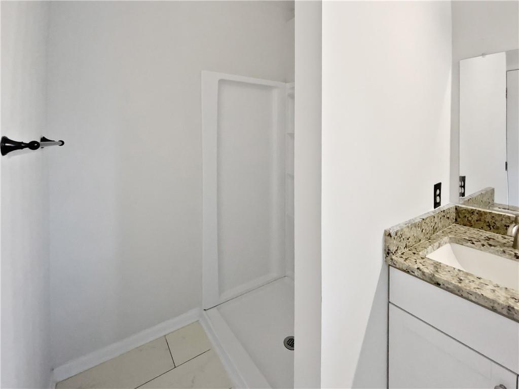 225 Woodfield Court, Mcdonough, Georgia image 13