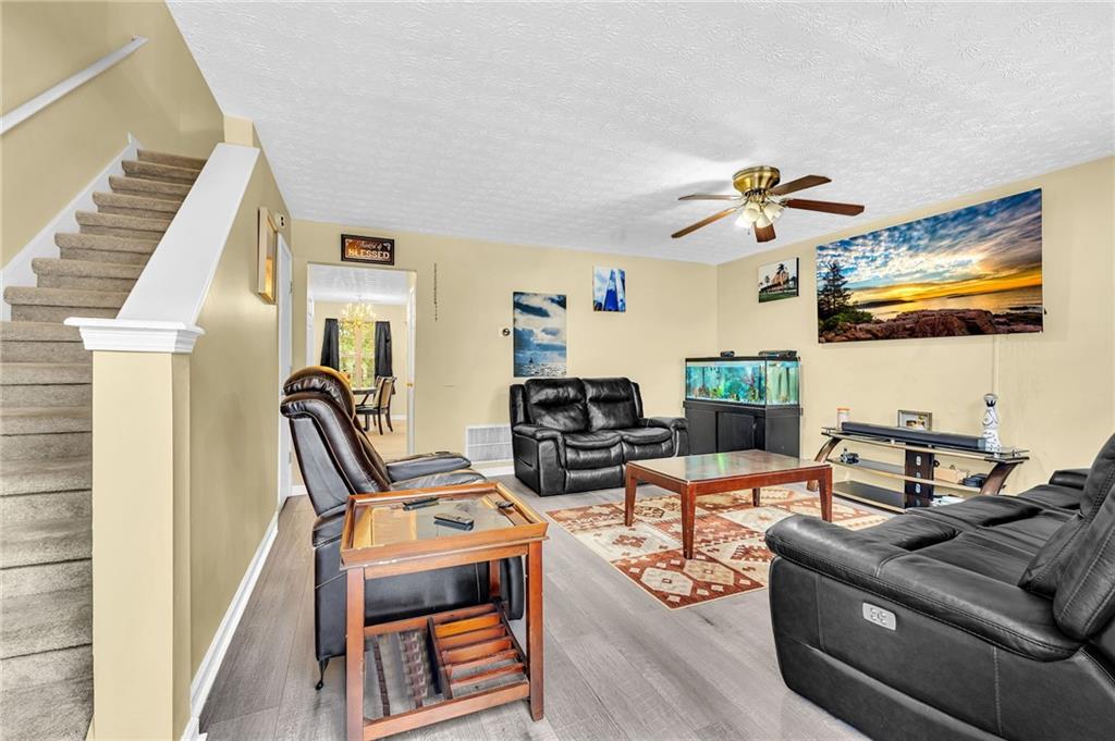 1366 Hollenbeck Lane