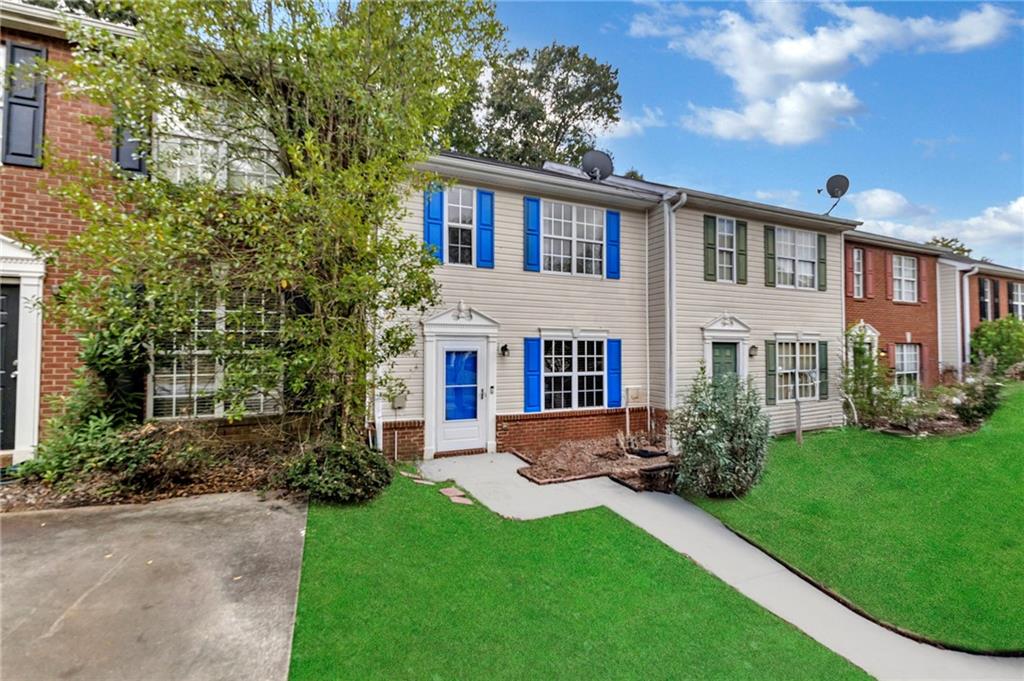 1366 Hollenbeck Lane