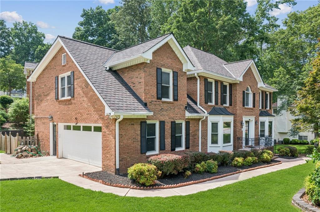 742 Maggie Court NW