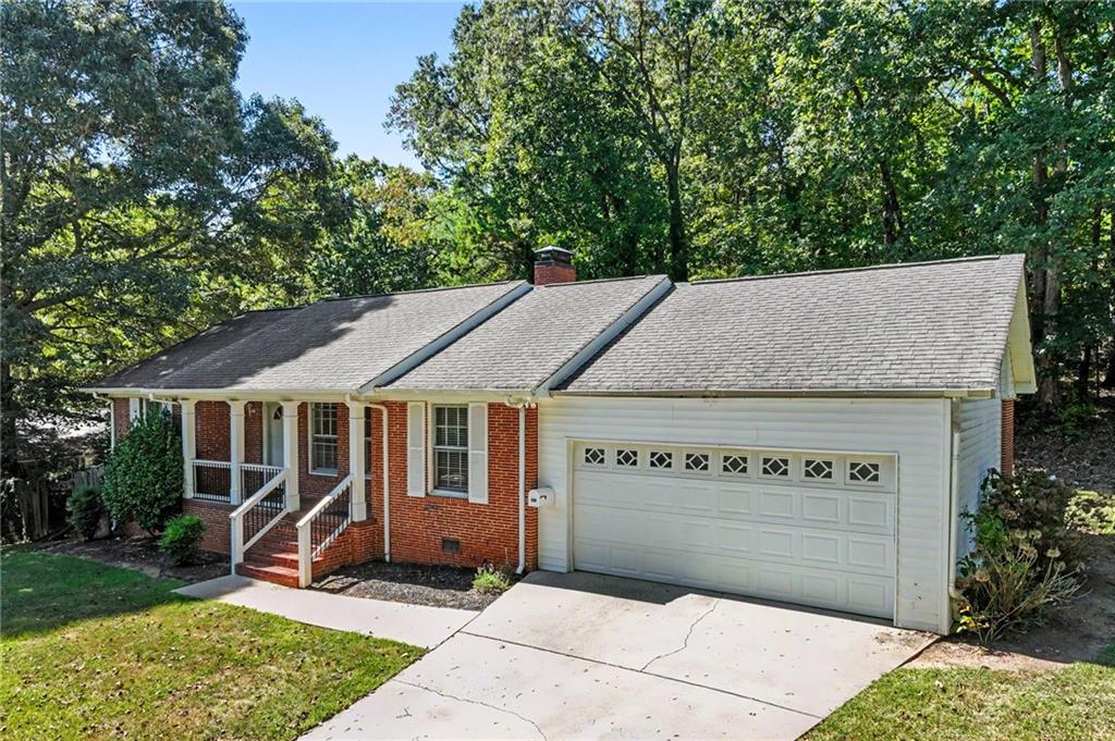 1063 Lakeshore Drive