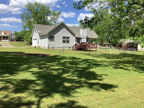 A home in Mcdonough