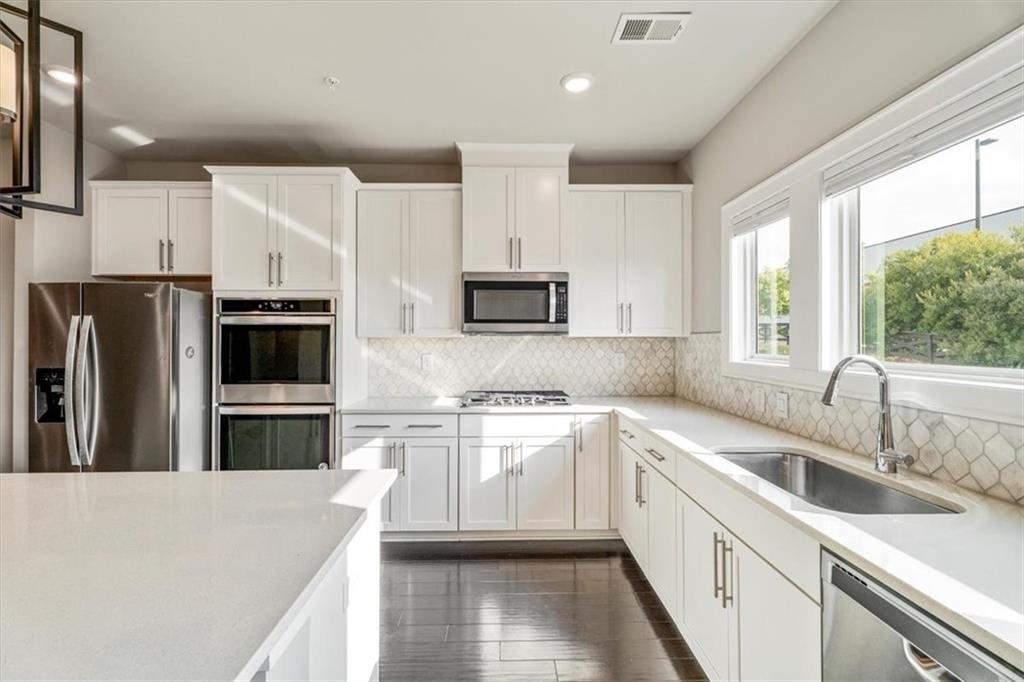 Ridgewalk Landing - Residential