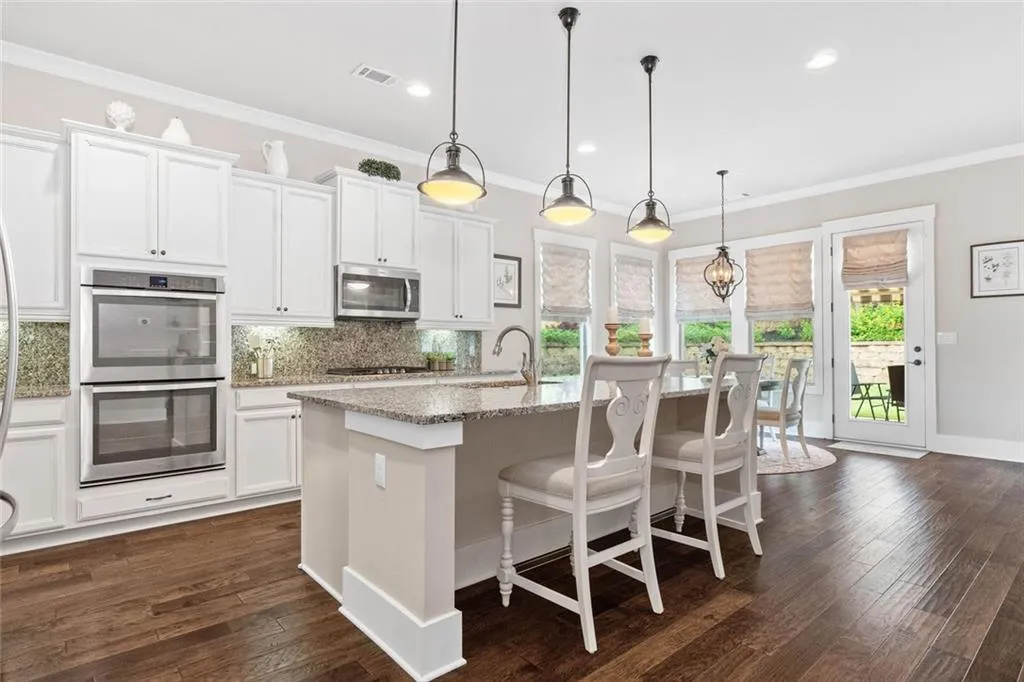 Canton, Georgia 30114, United States, 4 Bedrooms Bedrooms, ,4 BathroomsBathrooms,Residential,Active,152597