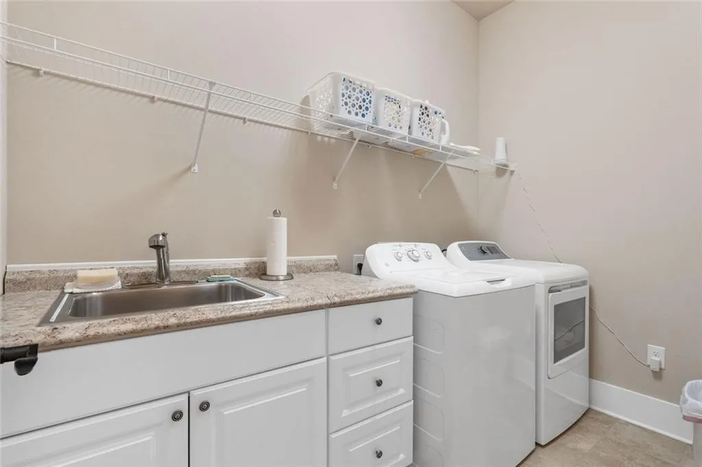 Canton, Georgia 30114, United States, 4 Bedrooms Bedrooms, ,4 BathroomsBathrooms,Residential,Active,152597