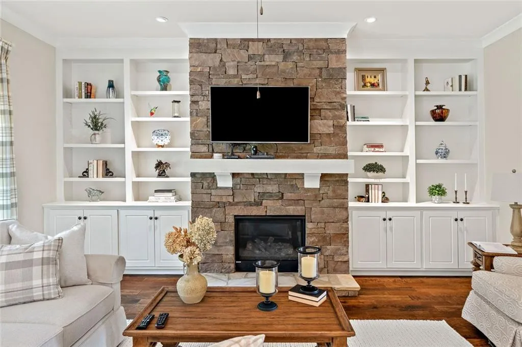 Canton, Georgia 30114, United States, 4 Bedrooms Bedrooms, ,4 BathroomsBathrooms,Residential,Active,152597