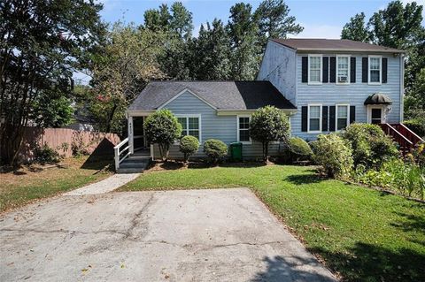 Townhouse For Sale - 6403 Charter Way<br/> Lithonia, GA 30058