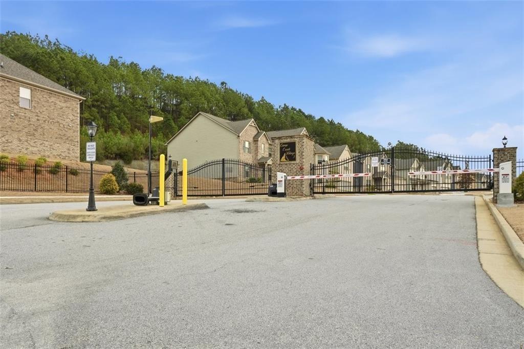 4903 Elm Leaf Drive SW