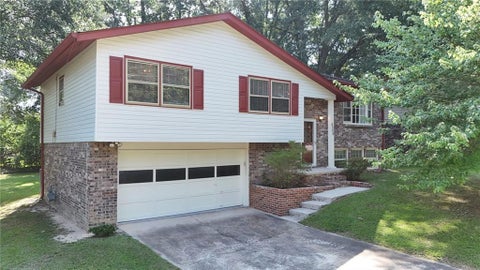 Homes For Sale - 6068 Prestige Valley Road<br/> Clayton County, Morrow, GA 30260
