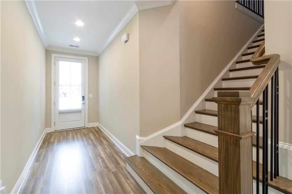 1838 Glenview Park Circle