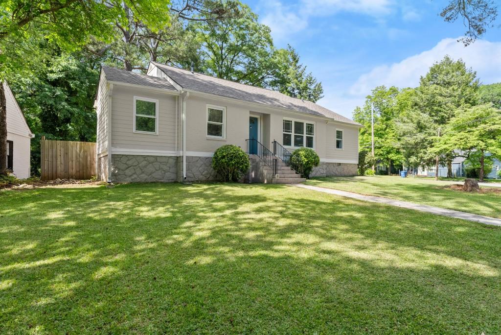 1301 Eastridge Road SW