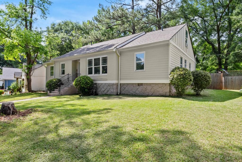 1301 Eastridge Road SW