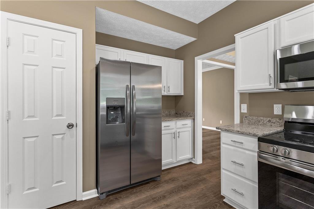 1869 Riverlanding Circle