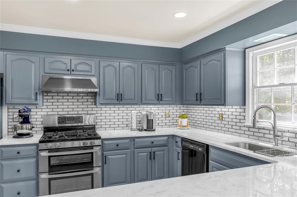 222 Mossy Place, Alpharetta, Georgia image 9