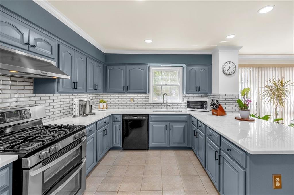 222 Mossy Place, Alpharetta, Georgia image 8