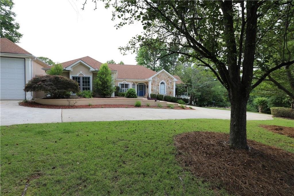 7404 Golfers Point