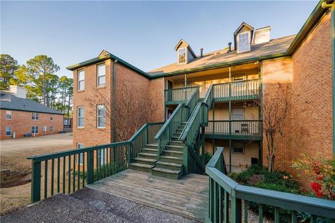 Condo For Sale - 224 Brittany Court<br/> Duluth, GA 30096