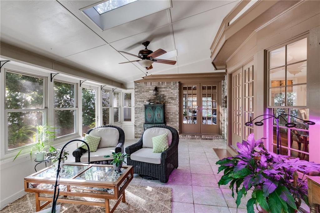 375 Spindle Court, Sandy Springs, Georgia image 12