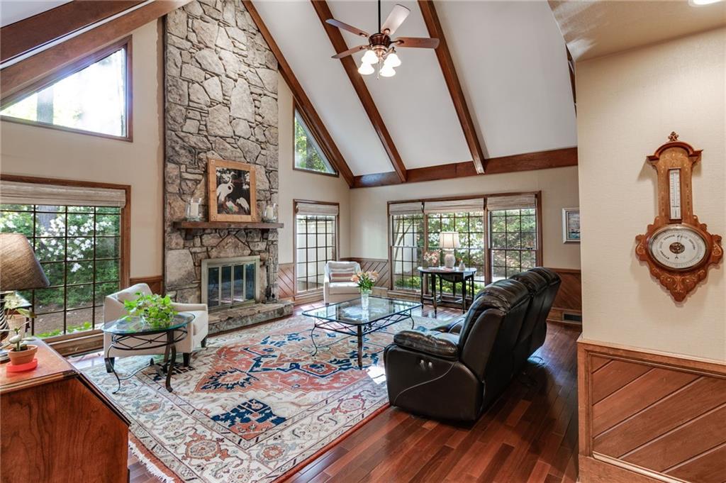 375 Spindle Court, Sandy Springs, Georgia image 9