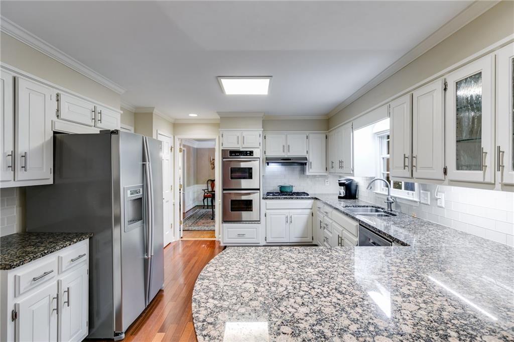 375 Spindle Court, Sandy Springs, Georgia image 8
