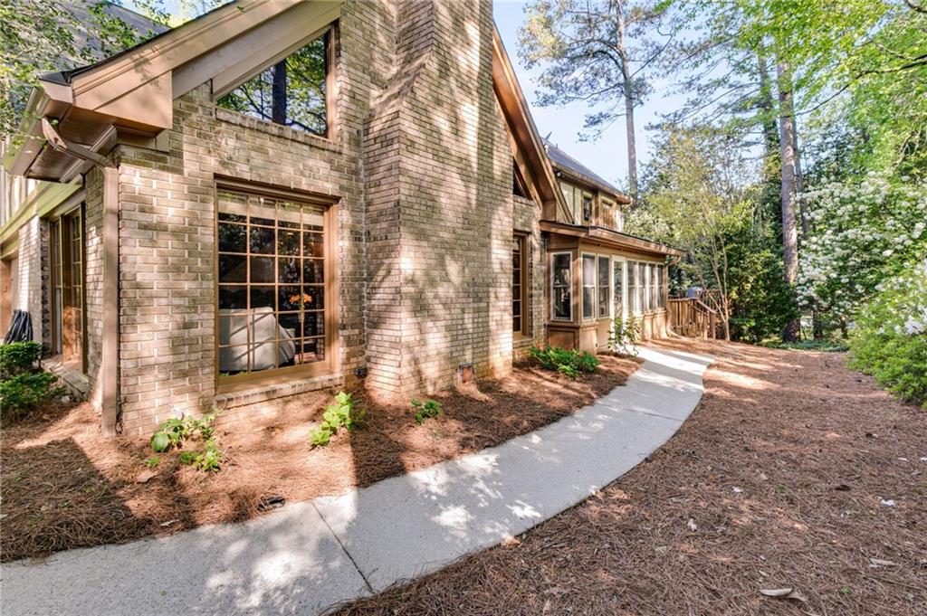 375 Spindle Court, Sandy Springs, Georgia image 25