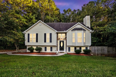 Homes For Sale - 304 Ridge Hill Circle<br/> Canton, GA 30115