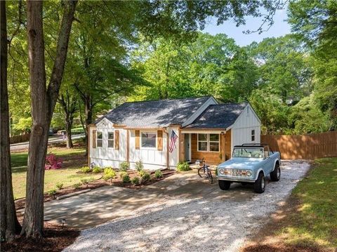 Photo of 2086 Harold Avenue SE, Smyrna, GA 30080 (MLS # 7642951)