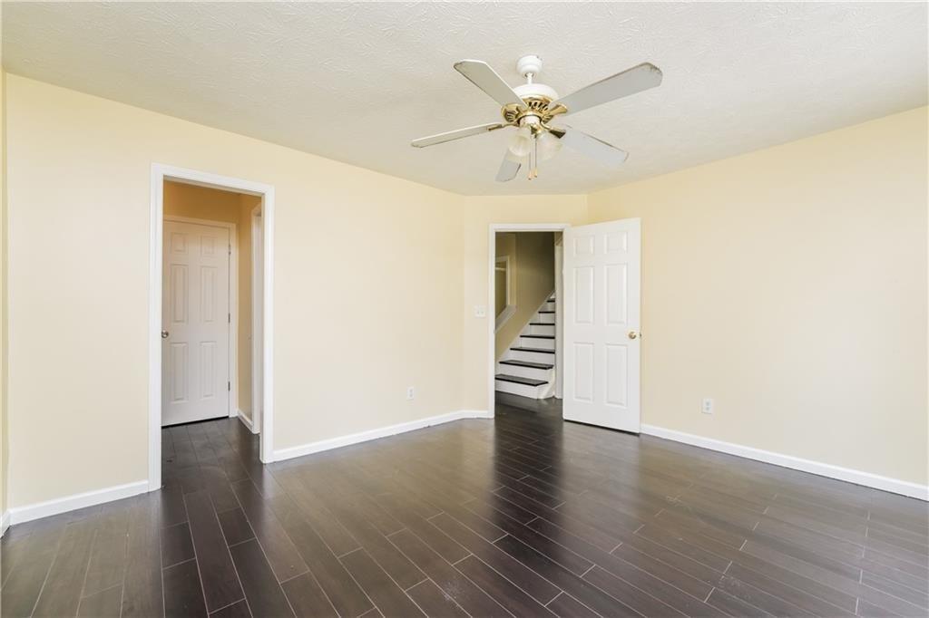 5867 Trent Walk Drive, Lithonia, Georgia image 9