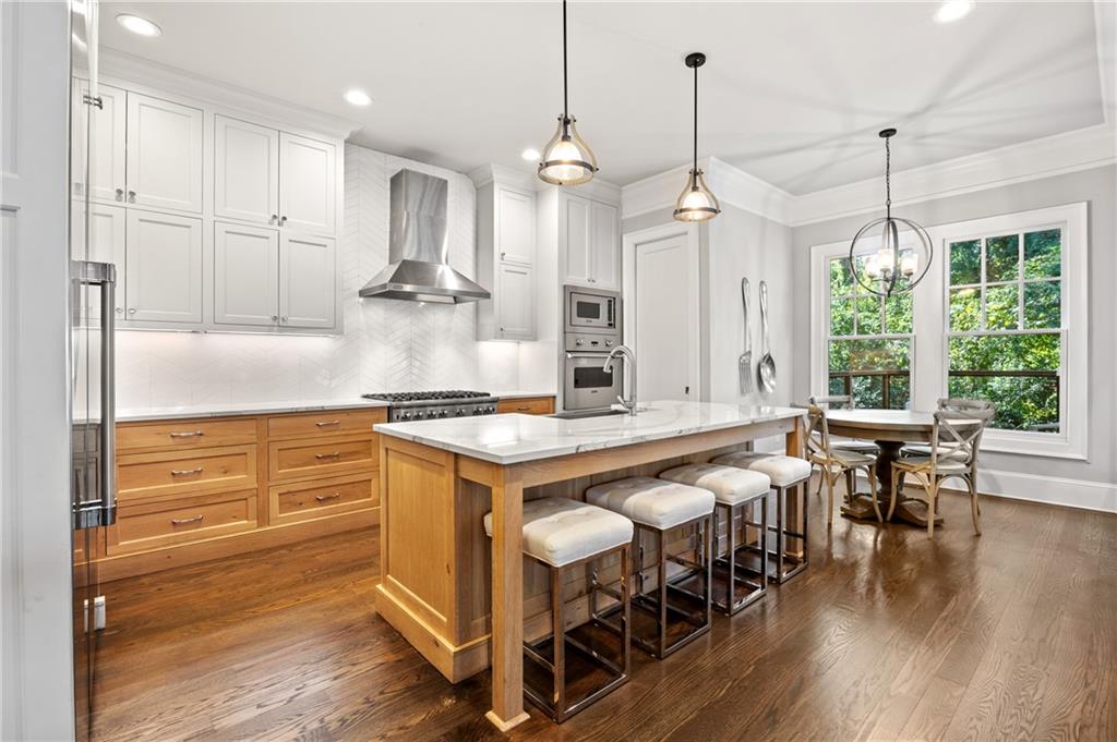 1890 Ridgewood Drive NE