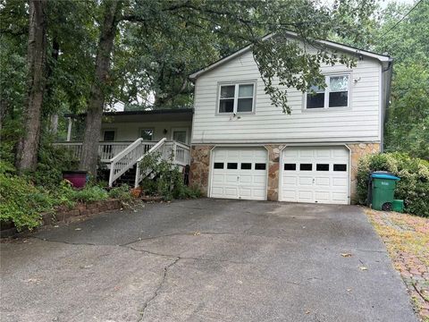 Homes For Sale - 3618 Waverly Oaks Way<br/> Snellville, GA 30039