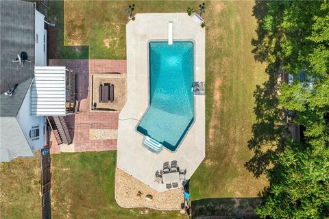 A home in Powder Springs