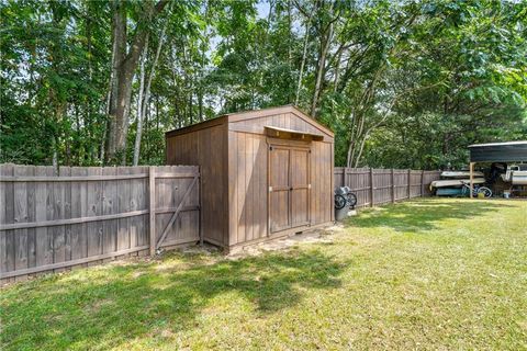 A home in Powder Springs