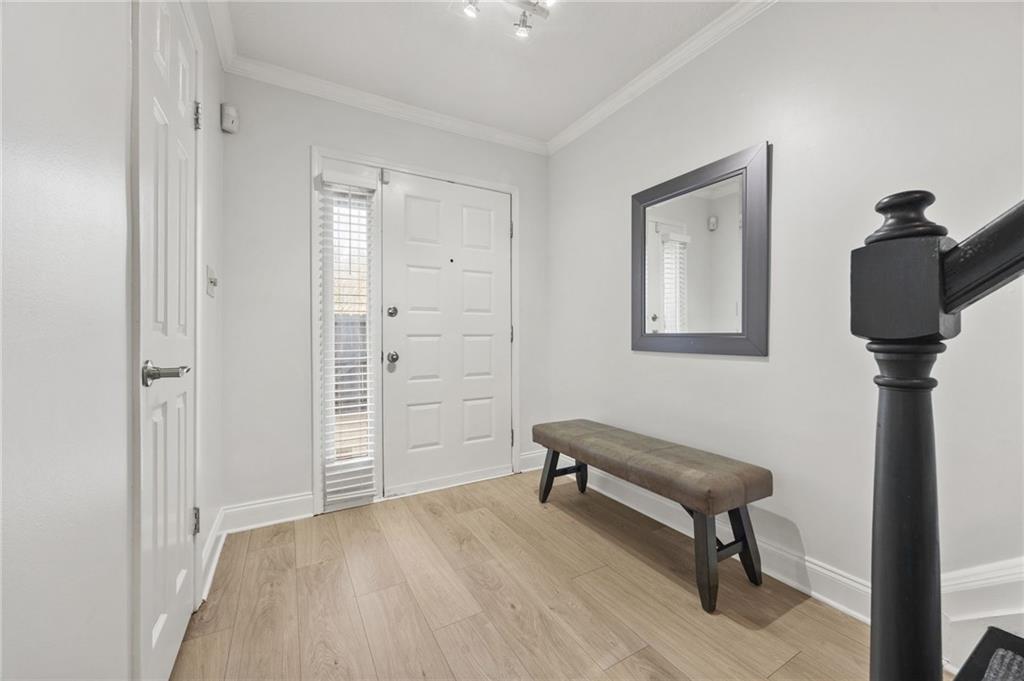 1328 Weatherstone Way NE