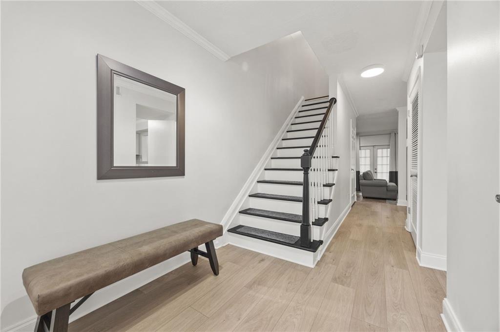 1328 Weatherstone Way NE