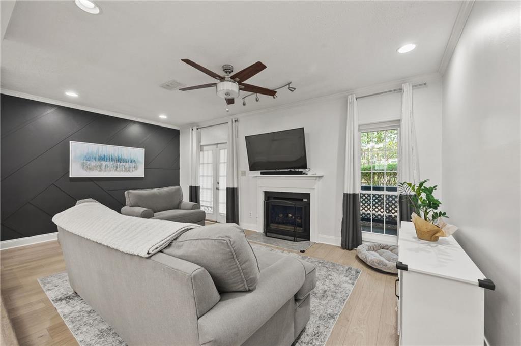 1328 Weatherstone Way NE