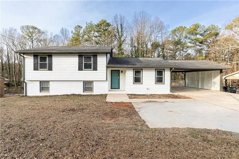 A home in Austell