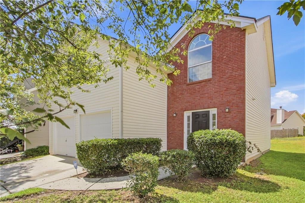 2571 S Hills