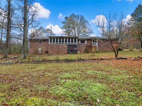 A home in Ellenwood