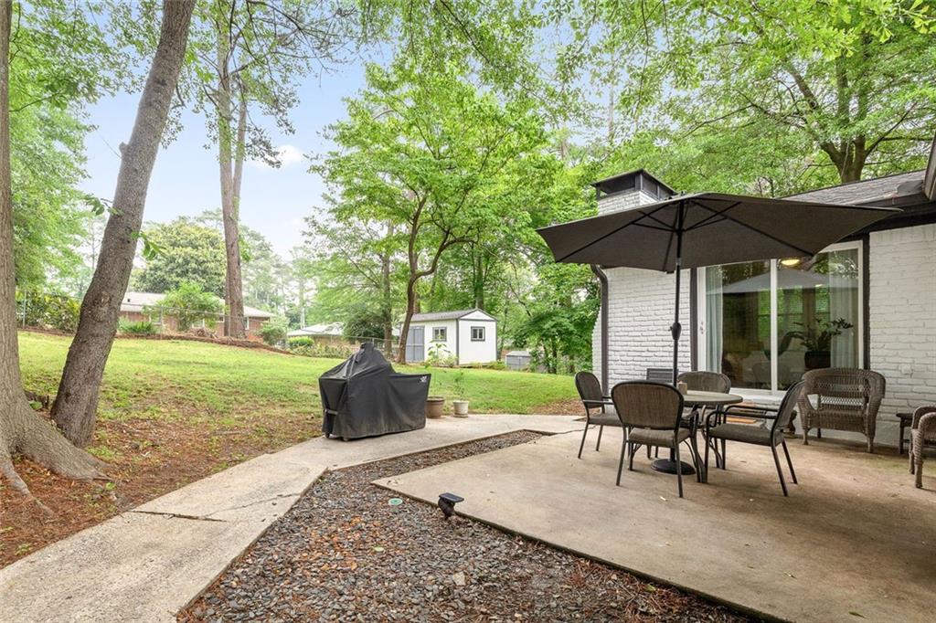 2572 Beverly Hills Drive Drive, Chamblee, Georgia image 27