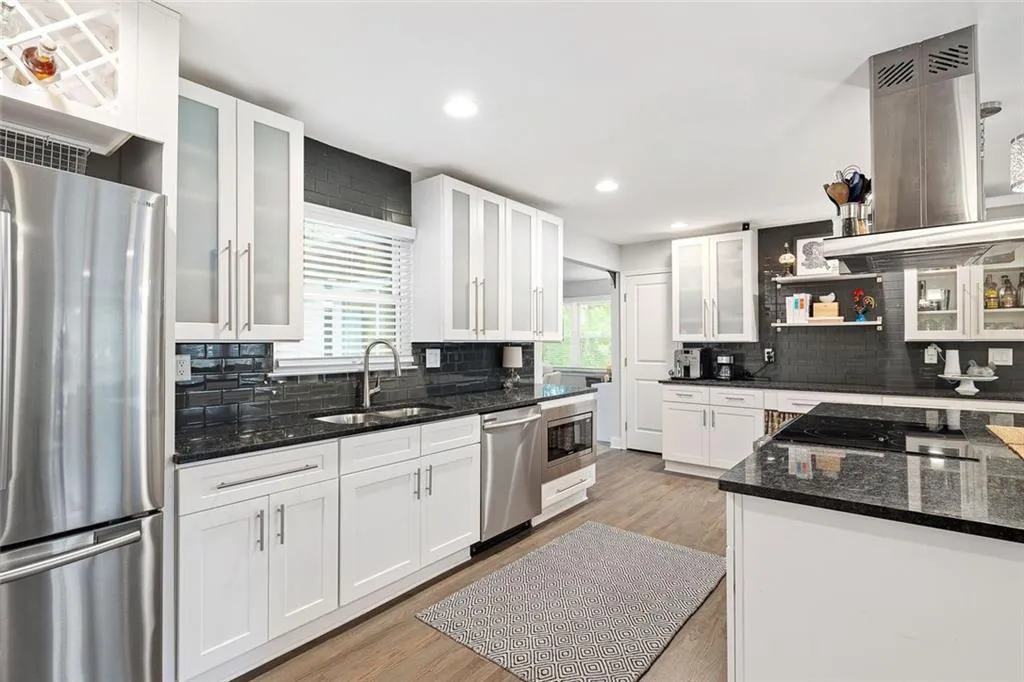 Chamblee, Georgia 30341, United States, 4 Bedrooms Bedrooms, ,3 BathroomsBathrooms,Residential,Active,134139