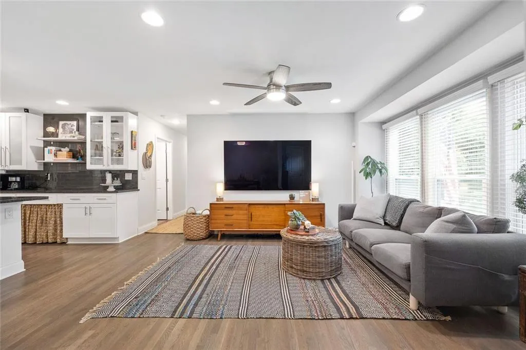 Chamblee, Georgia 30341, United States, 4 Bedrooms Bedrooms, ,3 BathroomsBathrooms,Residential,Active,134139